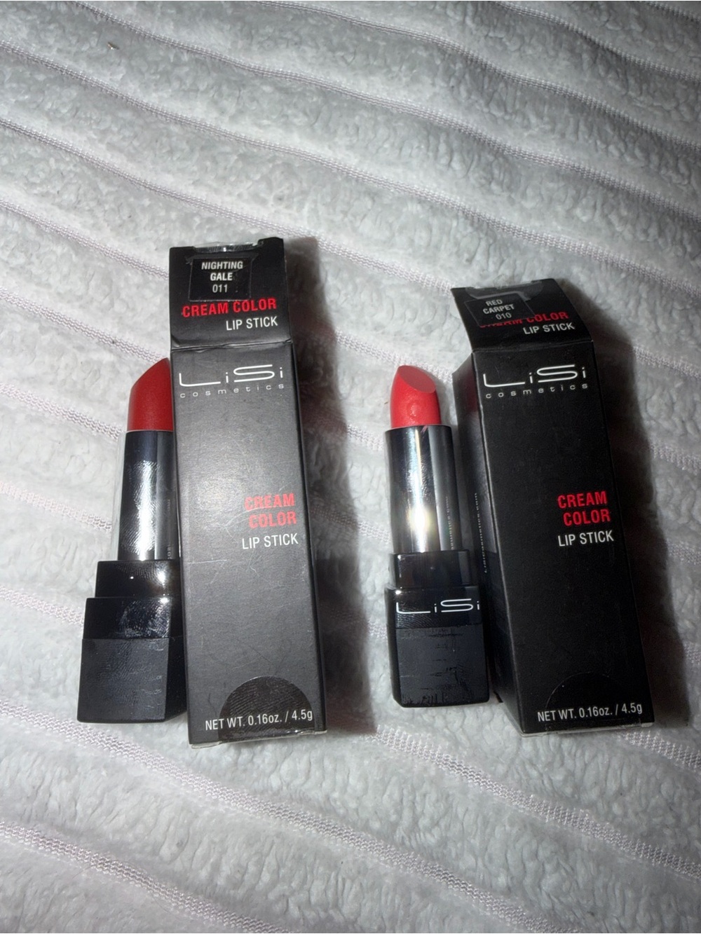 Cream Color Lipstick — Vibrant Red Shades